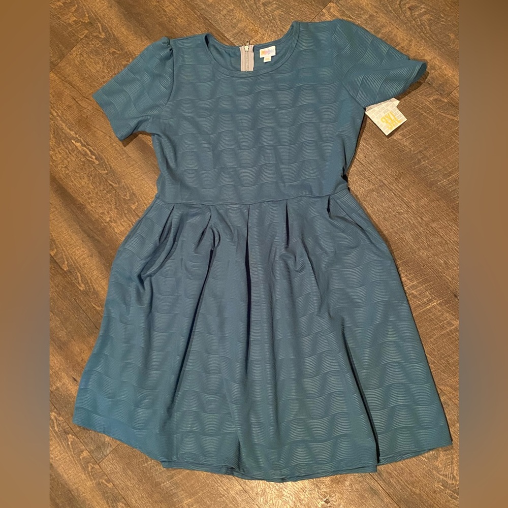 Lularoe Amelia dress (women’s)